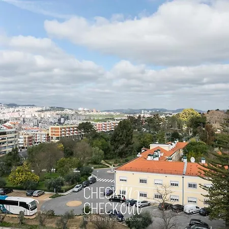 Checkincheckout - City View *